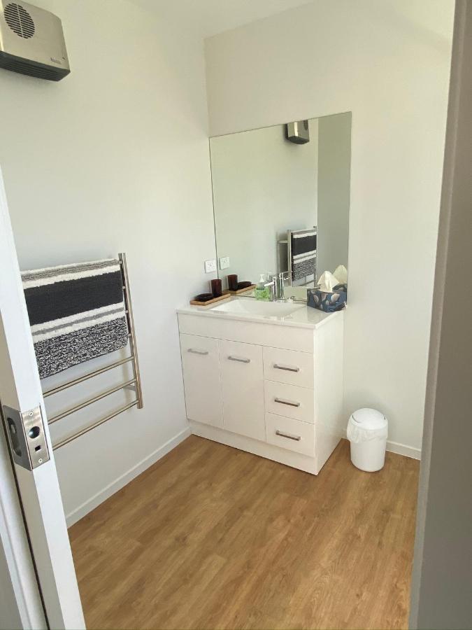 Central Retreat And Self Contained With Free Wifi كرومويل المظهر الخارجي الصورة